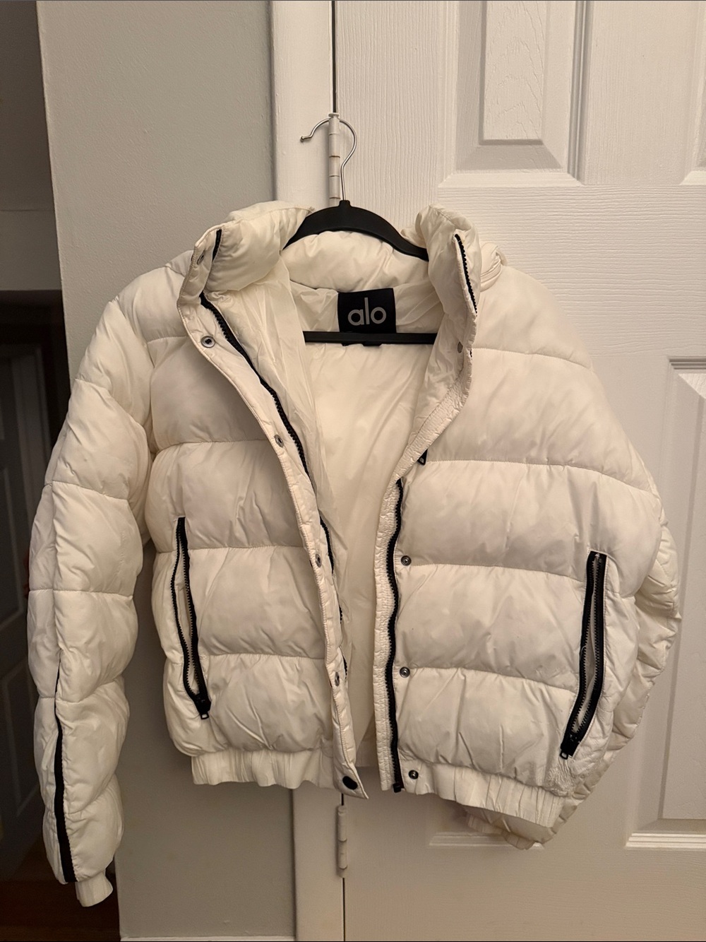 ALO Yoga Cream Quilted Puffer Jacket with Hood